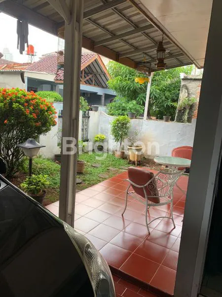 image RUMAH KOMPLEK BINA MARGA KEBAYORAN LAMA (2)