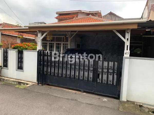 image RUMAH KOMPLEK BINA MARGA KEBAYORAN LAMA (1)