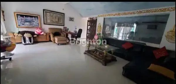 image RUMAH MEWAH 3 LANTAI + KOLAM RENANG & 7 KAMAR KOS – SLIPI, JAKARTA BARAT (DEKAT RS PELNI & DPR/MPR) (5)