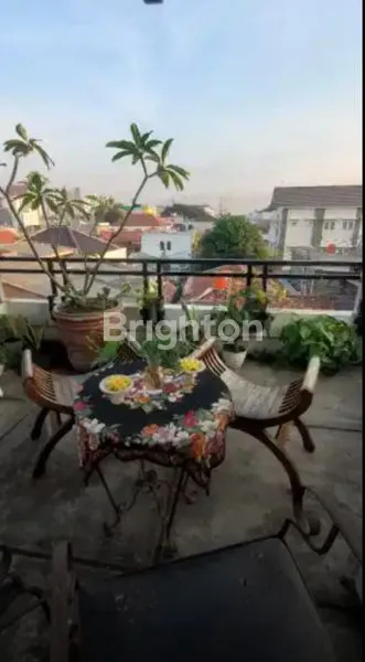 image RUMAH MEWAH 3 LANTAI + KOLAM RENANG & 7 KAMAR KOS – SLIPI, JAKARTA BARAT (DEKAT RS PELNI & DPR/MPR) (6)