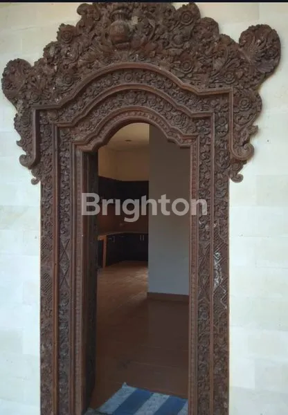 image RUMAH TROPIS MODERN DIJUAL DI SEMINYAK – DEKAT AREA WISATA (1)