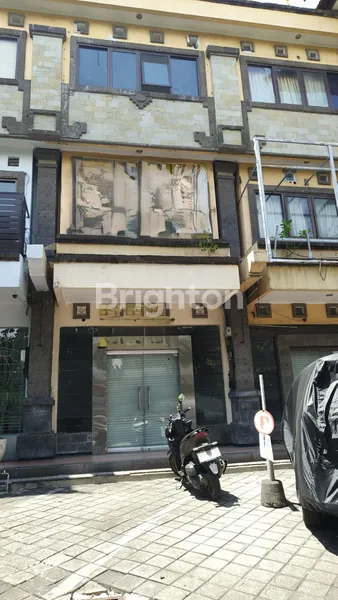 image STRATEGIS! RUKO 3 LANTAI LT 61M² DI KUTA (1)