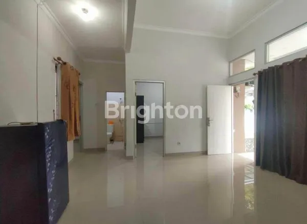 image RUMAH MINIMALIS DAN SUDAH LENGKAP DENGAN PAGAR  (3)