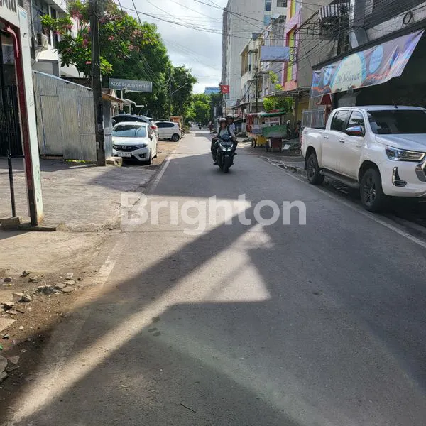 image RUKO TUA 2 LANTAI STRATEGIS DEKAT PANTAI (3)