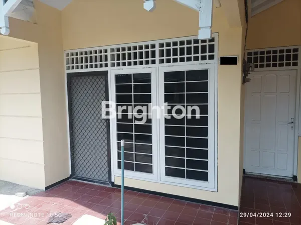 image SELANGKAH KE SURABAYA, RUMAH NYAMAN DAN TENANG (4)