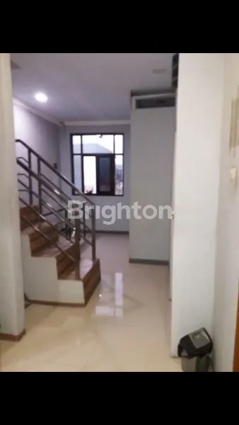 image RUKO 4 LANTAI STRATEGIS TANAH SEREAL (5)