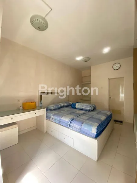 image PUNCAK KERTAJAYA TOWER B FULLY FURNISHED SURABAYA LT 20 VIEW POOL (3)