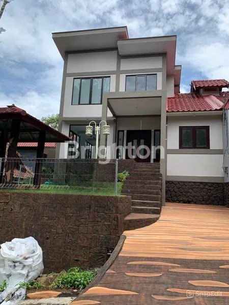 image VILLA GRAND TRAWAS (1)