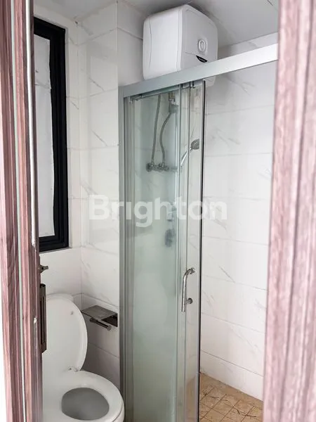 image SKY HOUSE BSD APARTMENT 2BR - VIEW POOL - SEMI FURNISHED (4)