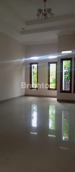 image RUMAH 2 LANTAI DI DALAM PERUMAHAN SIAP HUNI DI FAJAR INDAH (5)