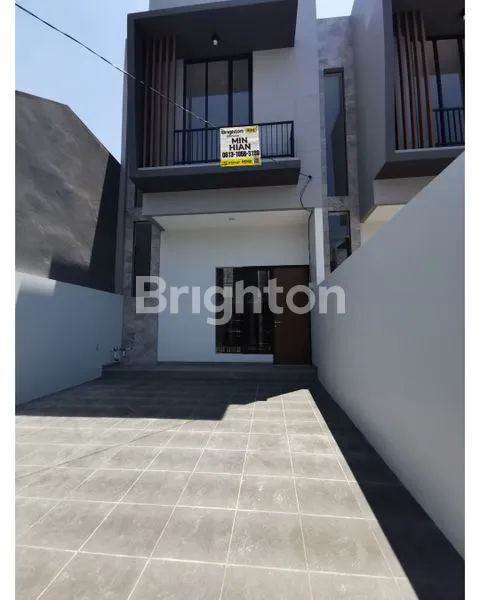 image RUMAH 2 LANTAI SHM, 3 KT, HADAP SELATAN (1)