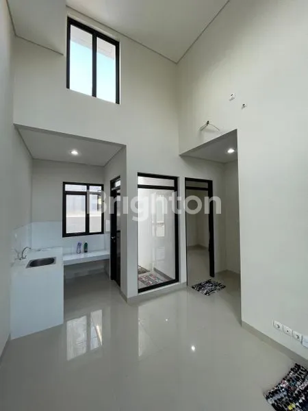 image RUMAH SIAP HUNI DEKAT GERBANG TOL SENTUL (4)