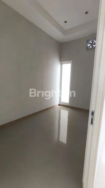 image RUMAH BARU GRESS DI PINGGIR JALAN GUNUNG ANYAR!! (4)