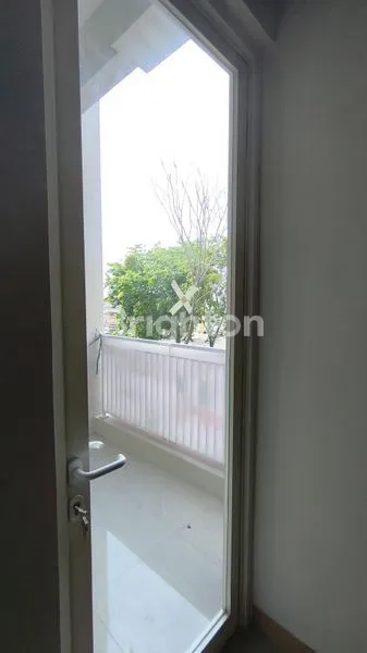 image RUMAH BARU GRESS DI PINGGIR JALAN GUNUNG ANYAR!! (7)