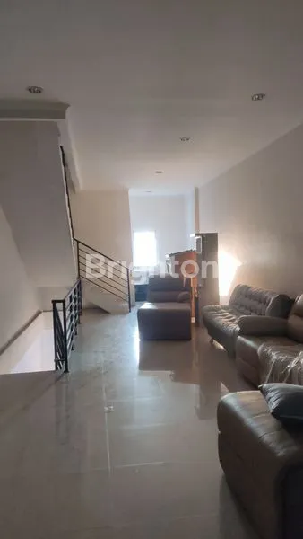 image DIJUAL  RUKO*\\N*PEKAYON BEKASI*\\NDAERAH PADAT PENDUDUK COCOK UNTUK USAHA (3)