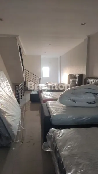 image DIJUAL  RUKO*\\N*PEKAYON BEKASI*\\NDAERAH PADAT PENDUDUK COCOK UNTUK USAHA (2)