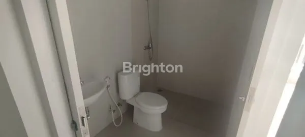 image RUMAH MINIMALIS DI PARAMOUNT VILLAGE SEMARANG (7)