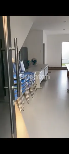 image RUKO FREE PARKING BARU RENOVASI DI LIPPO CIKARANG (5)