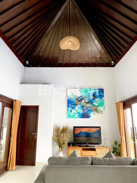 image RUMAH SEMI VILLA LANTAI SATU FULL FURNISHED SIAP HUNI DEWI SRI LEGIAN (4)