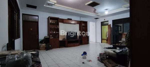 image RUMAH CLASSIC 4KT DI KARAWACI, LT 324M² (5)