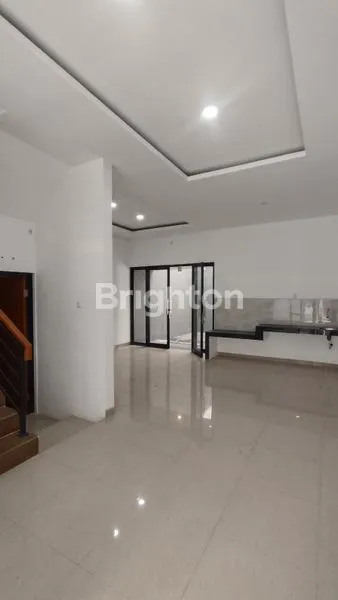 image BRAND NEW KLAMPIS MINIMALIS SIAP HUNI DEKAT HOKKY SUPERMARKET (2)