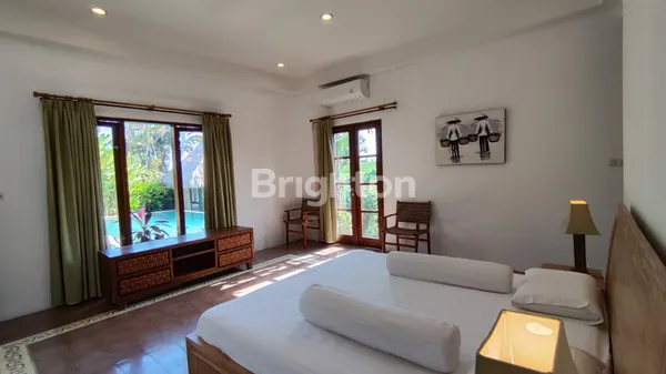 image LUXURIOUS VILLA IN PERERENAN WITH STUNNING RICE FIELD VIEW (8)