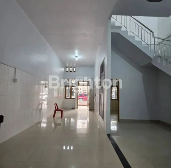 image HUNIAN STRATEGIS 2 LANTAI DI MEDAN (1)