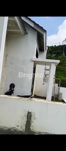 image RUMAH 2 LANTAI DEKAT KCIC PADALARANG, BISA KPR (3)