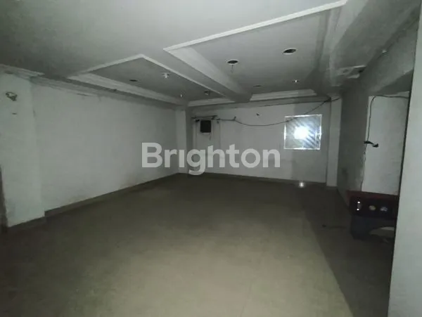image RUKO GANDENG 3 LANTAI BEKAS KANTOR TAMAN RATU JAKARTA BARAT (4)