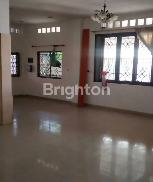 image RUMAH SIAP HUNI JELAMBAR JAKARTA BARAT (7)
