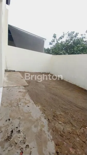 image TOWNHOUSE MODERN 3 KT DI SAKO, LOKASI STRATEGIS (8)