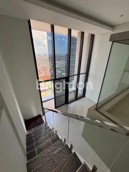 SOHO VIELOFT CIPUTRA WORLD