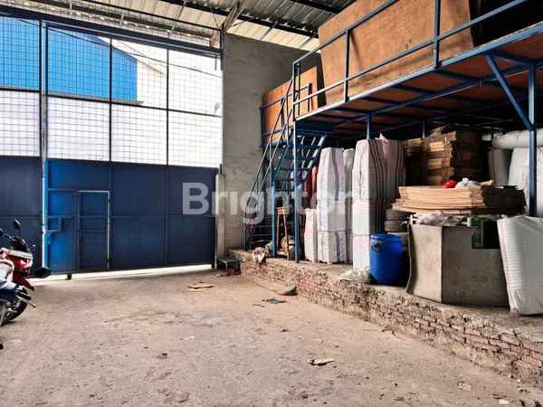 image GUDANG SIAP PAKAI DI KOSAMBI PERMAI DADAP TANGERANG DEKAT BANDARA SOEKARNO HATTA, JAKARTA BARAT DAN JAKARTA UTARA.  (5)