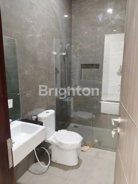 image RUMAH NYAMAN MINIMALIS 3LT  150M²  DI SUNTER AGUNG JAKARTA UTARA (8)