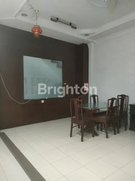 image RUKO 3 LANTAI – KOMPLEK ISTANA PRIMA, JLN. BRIGJEND KATAMSO MEDAN\N (4)