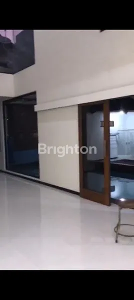 image RUMAH CANTIK 4+1 KT KOLAM RENANG SURABAYA (2)