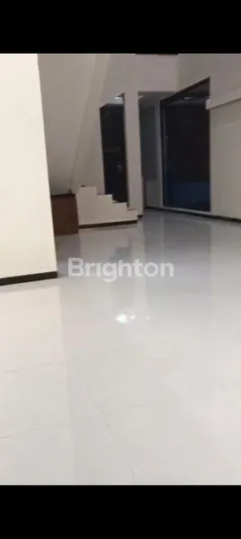 image RUMAH CANTIK 4+1 KT KOLAM RENANG SURABAYA (3)