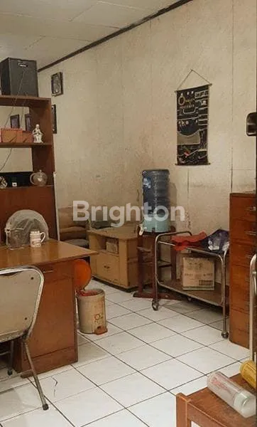 image RUKO STRATEGIS 2,5 LANTAI KOMPLEK H. KURDI (4)