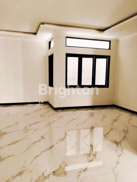 image RUMAH NYAMAN 3½LT 114M² 5+1 KT DI SUNTER DANAU JAKARTA UTARA (5)