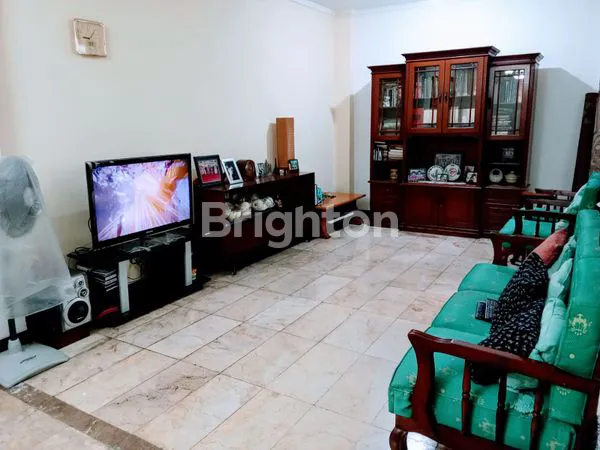 image RUMAH 2 LANTAI LT 255 DI BINTARO (2)