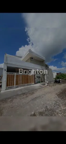 VILLA 2 LANTAI FULLY FURNISHED DI BADUNG