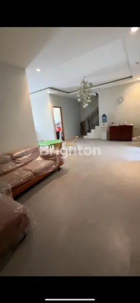 image RUMAH CANTIK RAPIH SIAP HUNI KOMPLEK WALIKOTA JAKUT (4)