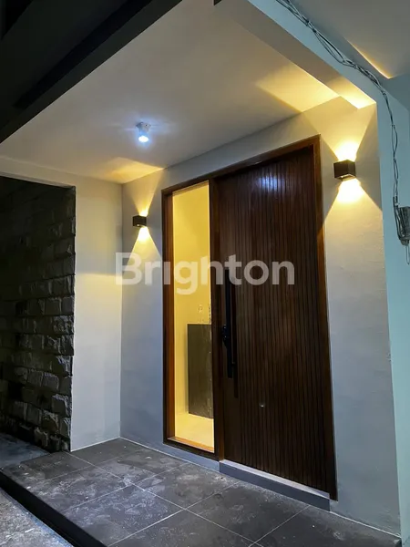 image RUMAH CANTIK RAPIH SIAP HUNI KOMPLEK WALIKOTA JAKUT (2)