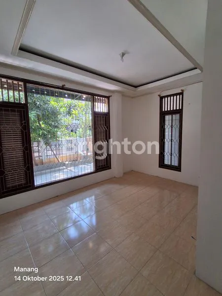 image RUMAH SEWA BARU RENOVASI GIRILOKA BSD TANGERANG (5)