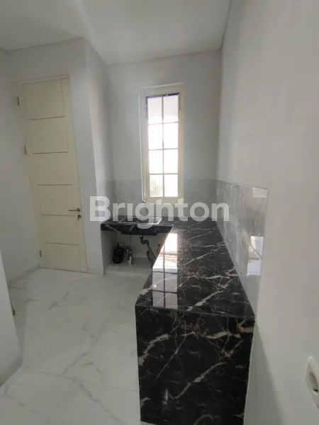 image RUMAH BARU 2 LANTAI SIAP HUNI DI PANTAI MENTARI, DEKAT RAYA KENJERAN (3)