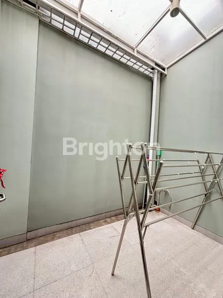 image RUMAH SIAP HUNI 3KT DI CLUSTER ECHANTE LAVON TANGERANG (5)