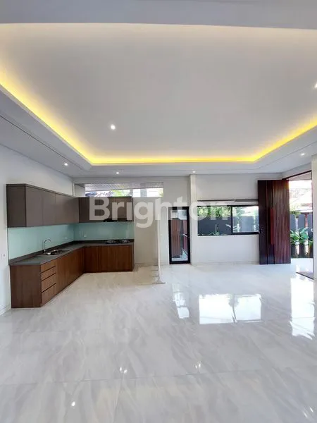 image RUMAH BARU 2 LANTAI MANYAR INDAH, SURABAYA TIMUR. AKSES MUDAH KE PUSAT KOTA DEKAT RAYA MANYAR - RAYA NGAGEL JAYA - RAYA KERTAJAYA INDAH - RAYA MANYAR KERTOARJO - RAYA KLAMPIS JAYA - RAYA NGINDEN - RUMAH SAKIT PREMIER SURABAYA - KAMPUS UNTAG, DLL. (4)