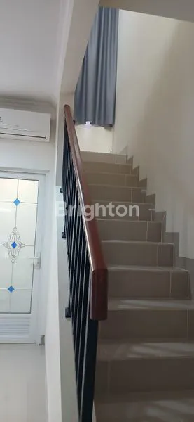 image RUMAH CANTIK 4KT DI GADING SERPONG, SIAP HUNI (8)