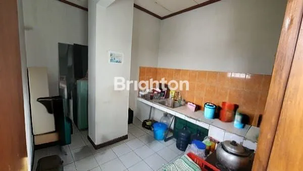 image GEDUNG KANTOR 3 LANTAI DI JL. SLAMET RIYADI SOLO (5)