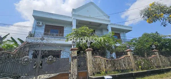 image RUMAH LUAS, BESAR DAN MEWAH DI DENPASAR SELATAN (1)